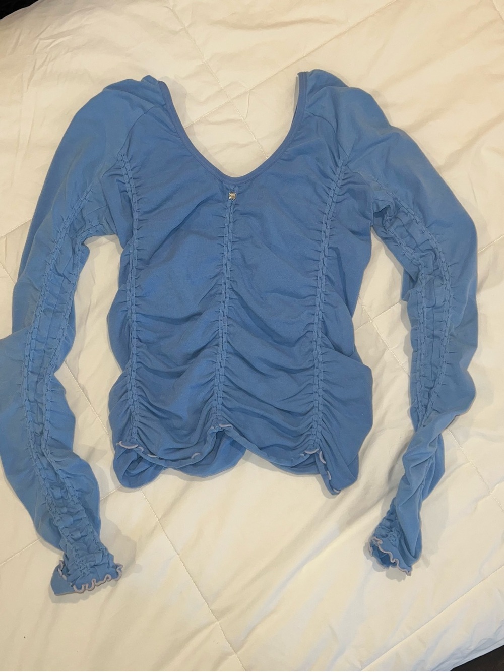 Fabletics Sky Blue Ruched V-Neck Long Sleeve Top - Picture 2 of 3